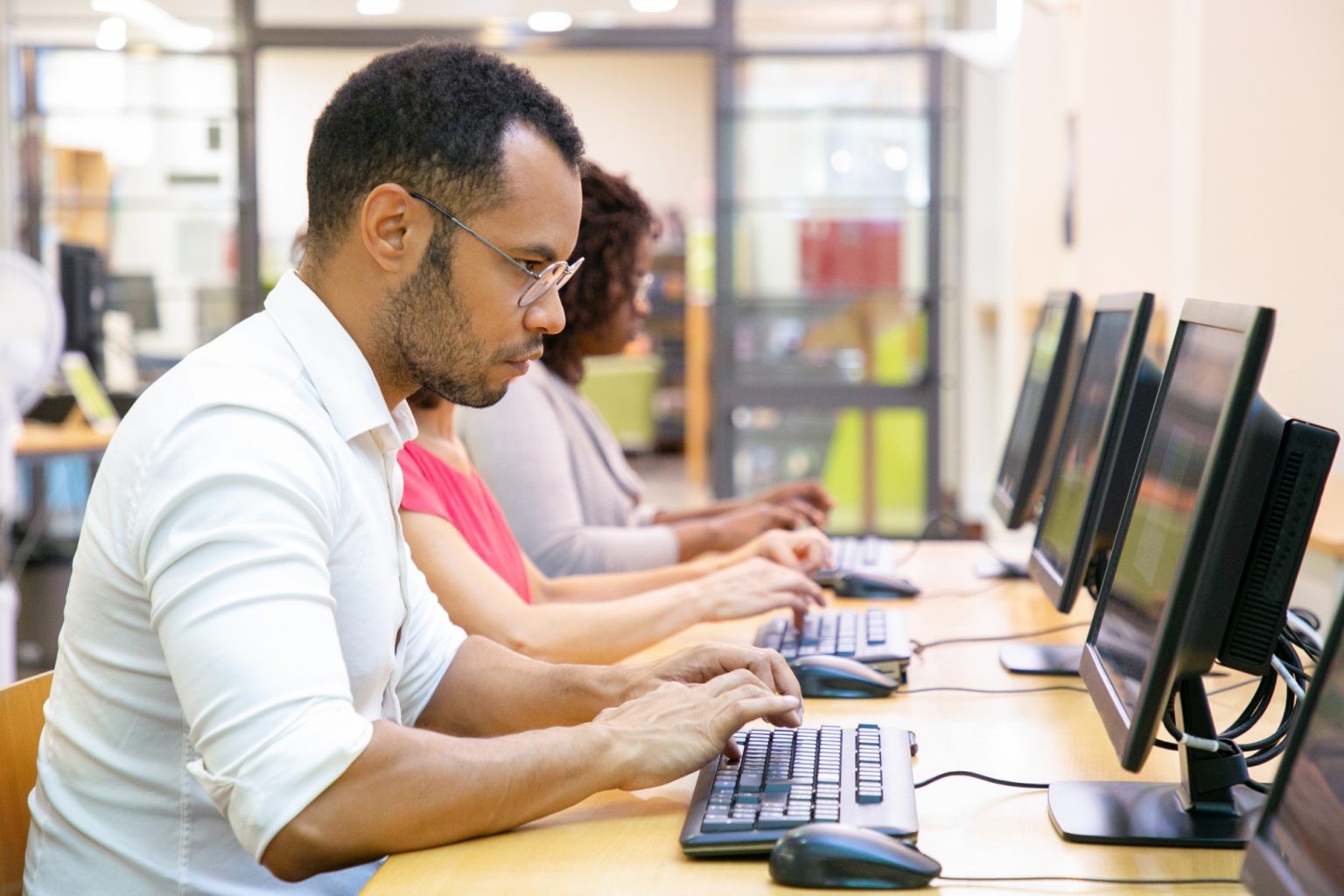 O curso é on-line e conta 50 horas de aulas. Foto: Divulgação/Governo de SP