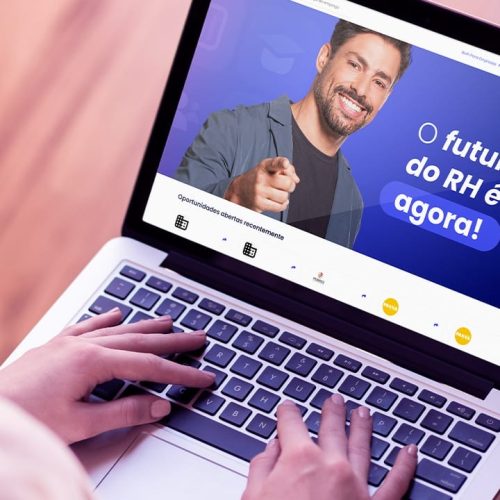 Startup cria plataforma que dá “match” entre candidatos e vagas de emprego