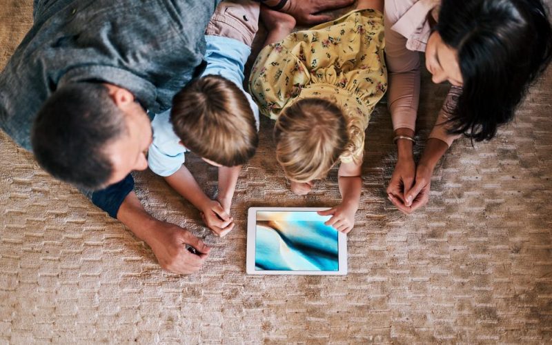 No Dia Nacional da Educação Infantil, especialistas refletem sobre alternativas para substituir a tecnologia no cotidiano. Foto/Internet