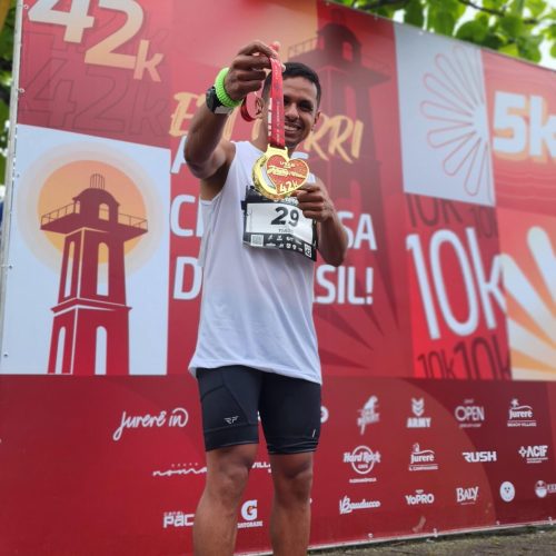 Itapetiningano estreia em maratona de Florianópolis